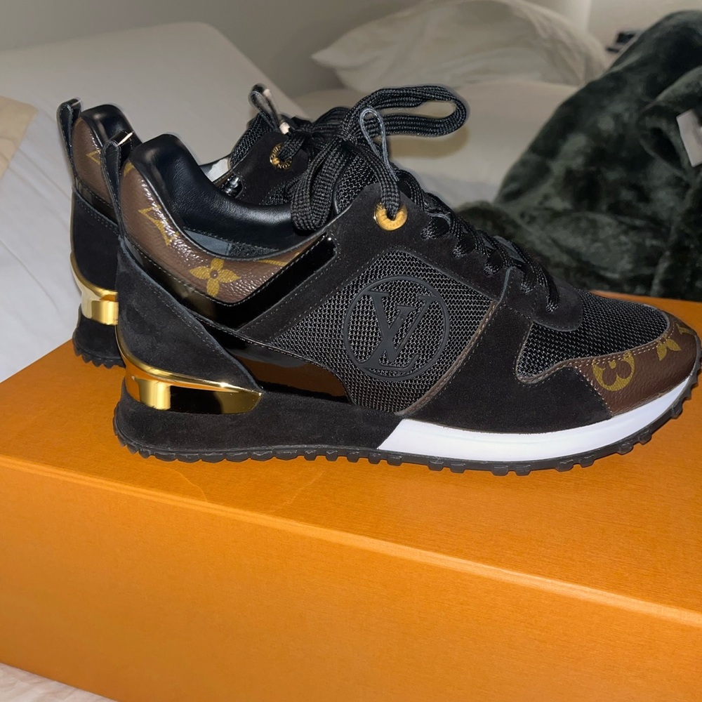 Louis Vuitton run away sneakers